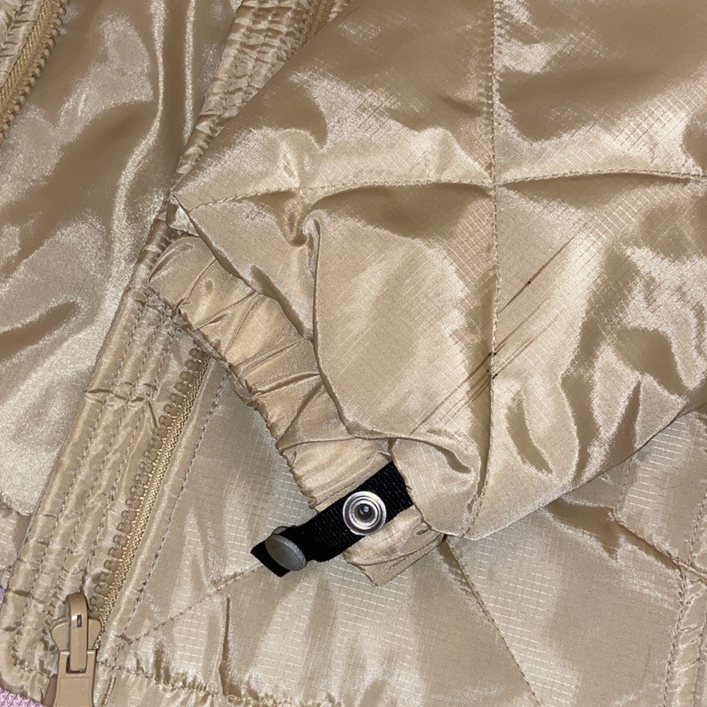 Coat - Picture 4 of 5
